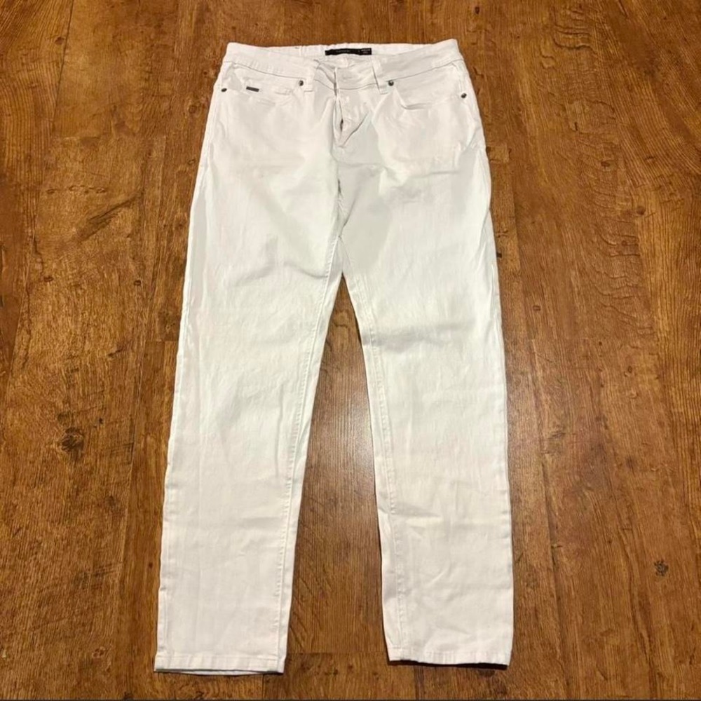 White Tahari straight leg pants, minor flaws shown in photos